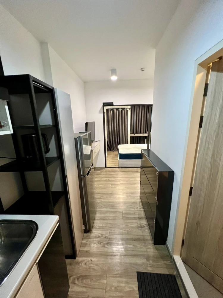 For rent: Rich Park Terminal Phaholyothin 59, high floor room, ready to move in, furnished + appliances included, reserve now!