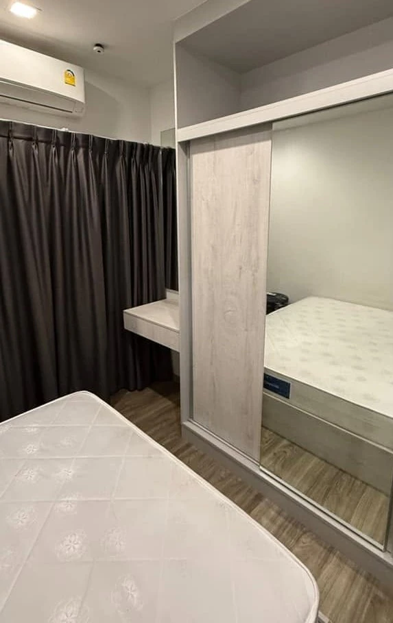 For rent: Rich Park Terminal Phaholyothin 59. Nice room with complete amenities. Just bring your bags and move in!