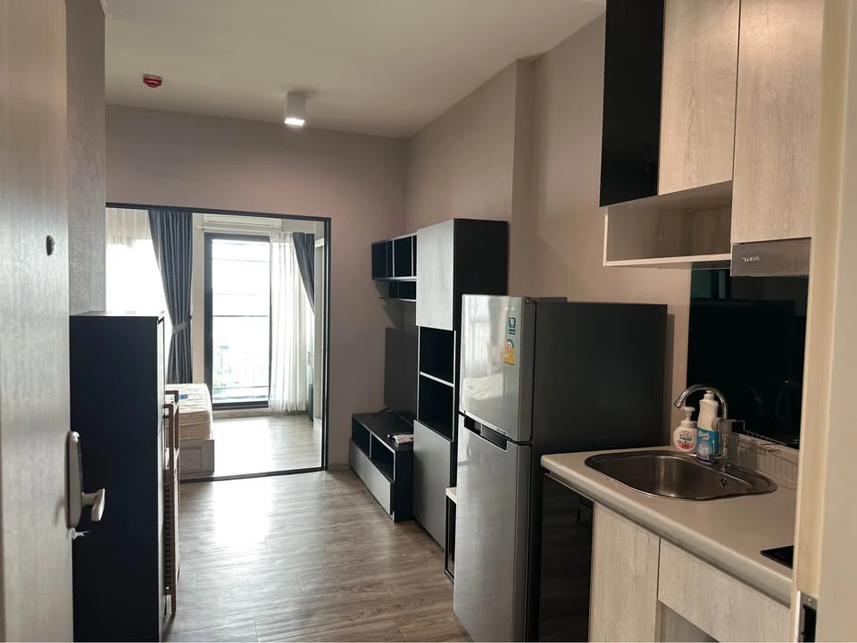 For rent: Rich Park Terminal Phahonyothin 59, fully furnished apartment, ready to move in immediately.