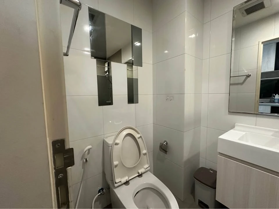 For rent: Rich Park Terminal Phahonyothin 59, fully furnished apartment, ready to move in immediately.