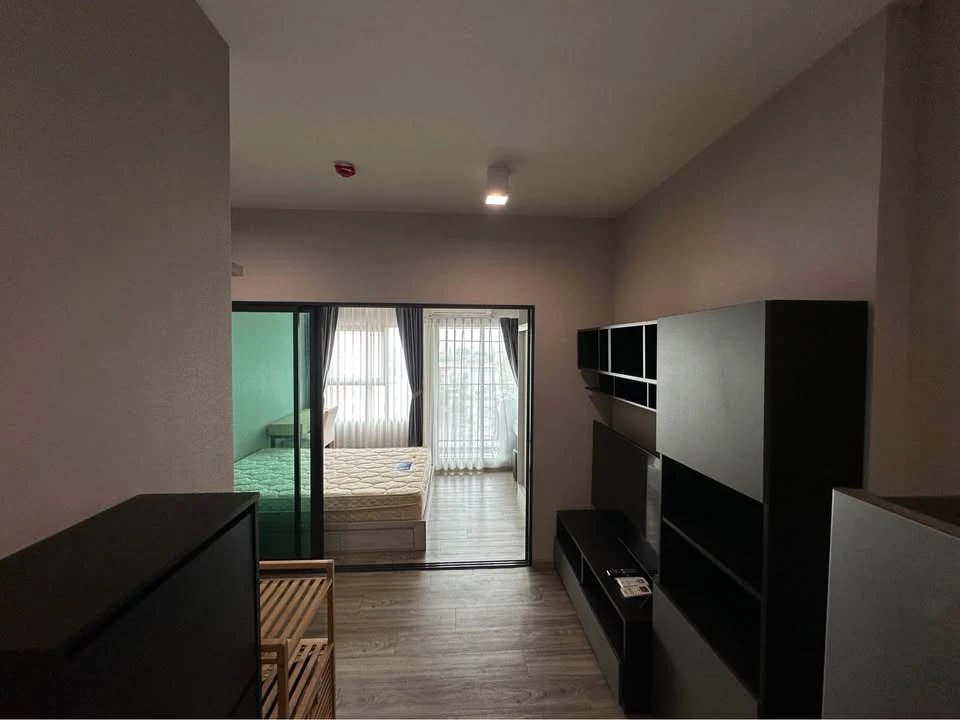 For rent: Rich Park Terminal Phahonyothin 59, fully furnished apartment, ready to move in immediately.