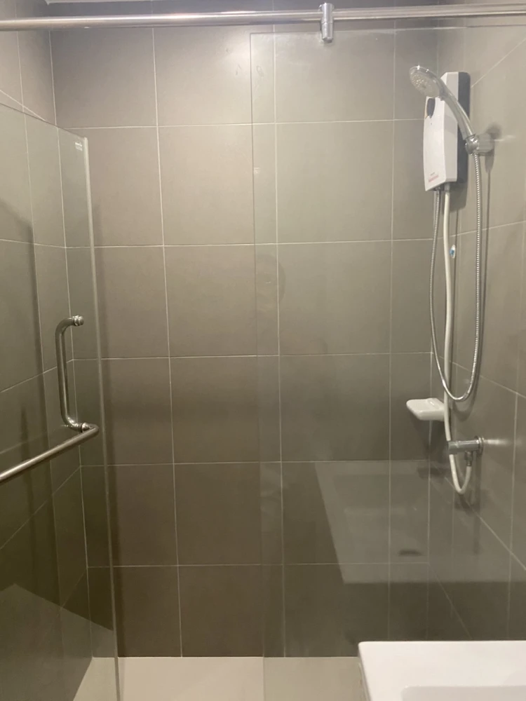 For rent Rich Park Terminal Phahon Yothin 59, 1 bedroom, 1 bathroom, 14th floor, fully furnished with electrical appliances. Book now, get it first.