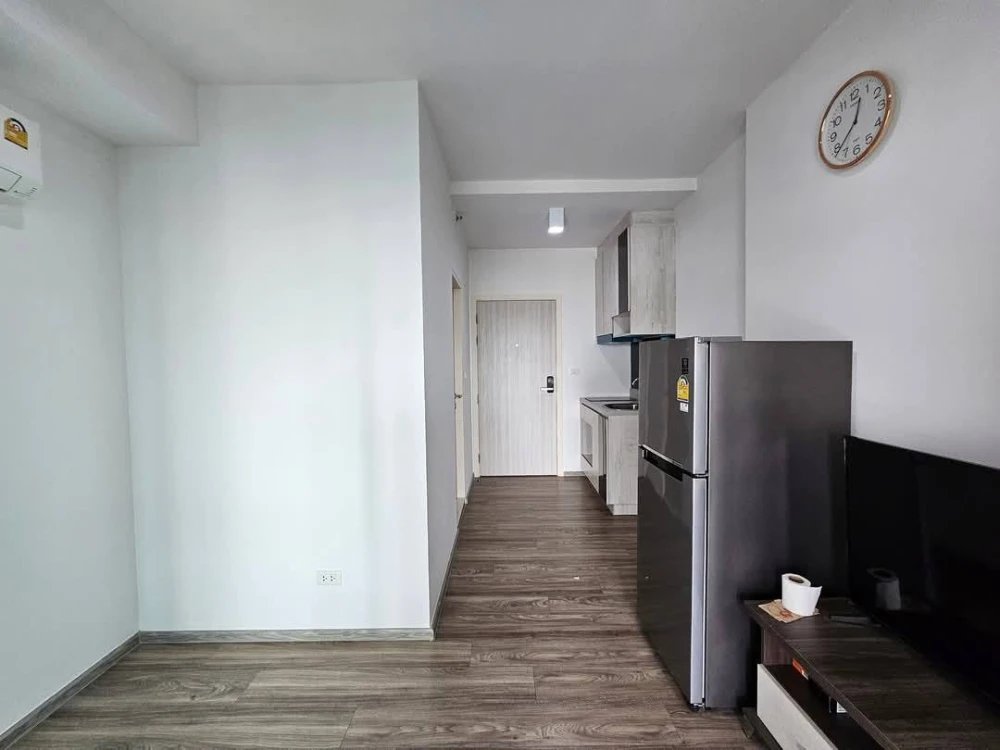 For rent Rich Park terminal Phahon Yothin 59, has a beautiful BTS view, fully furnished, ready to move in