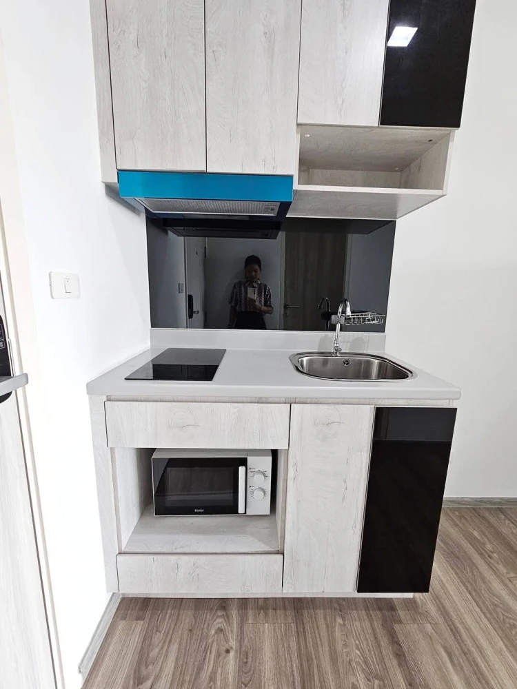 For rent Rich Park terminal Phahon Yothin 59, has a beautiful BTS view, fully furnished, ready to move in
