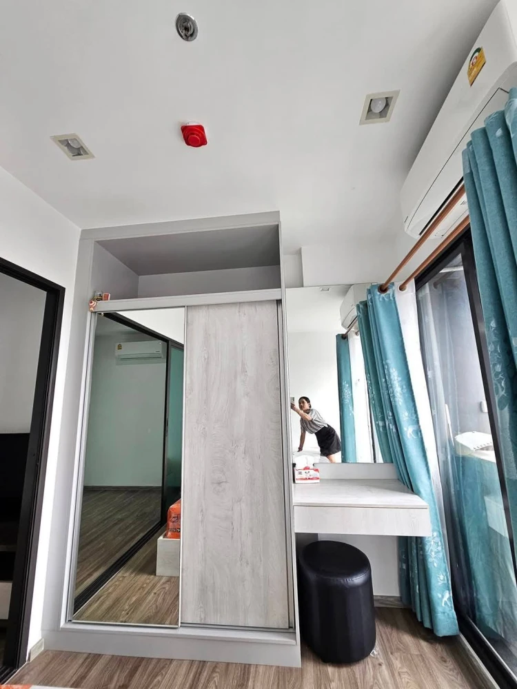 For rent Rich Park terminal Phahon Yothin 59, has a beautiful BTS view, fully furnished, ready to move in