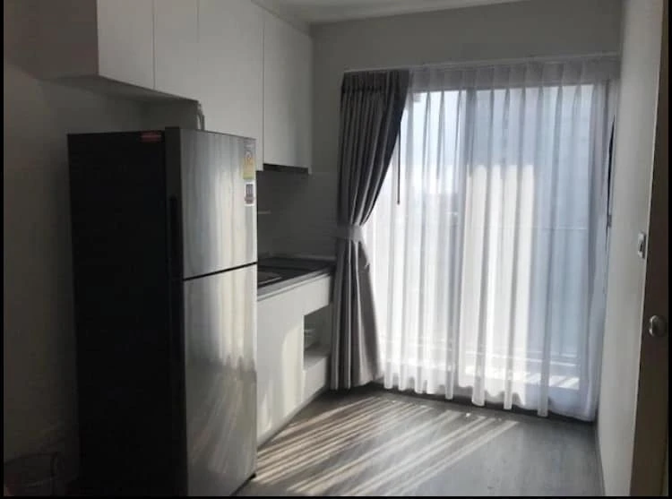 For rent: Rich Park Triple Station, 9th floor, fully furnished, ready to move in. Reserve now, don't miss out!