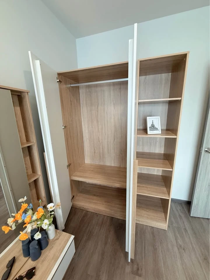 For rent Rich Point @ BTS Wutthakat, 8th floor, beautiful swimming pool view, complete furniture + electrical appliances, ready to move in!