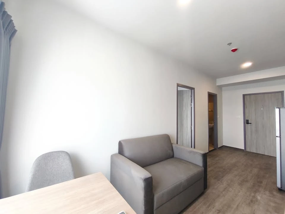 For rent: Rich Point @ BTS Wutthakat. High floor unit, fully furnished with appliances, ready to move in.
