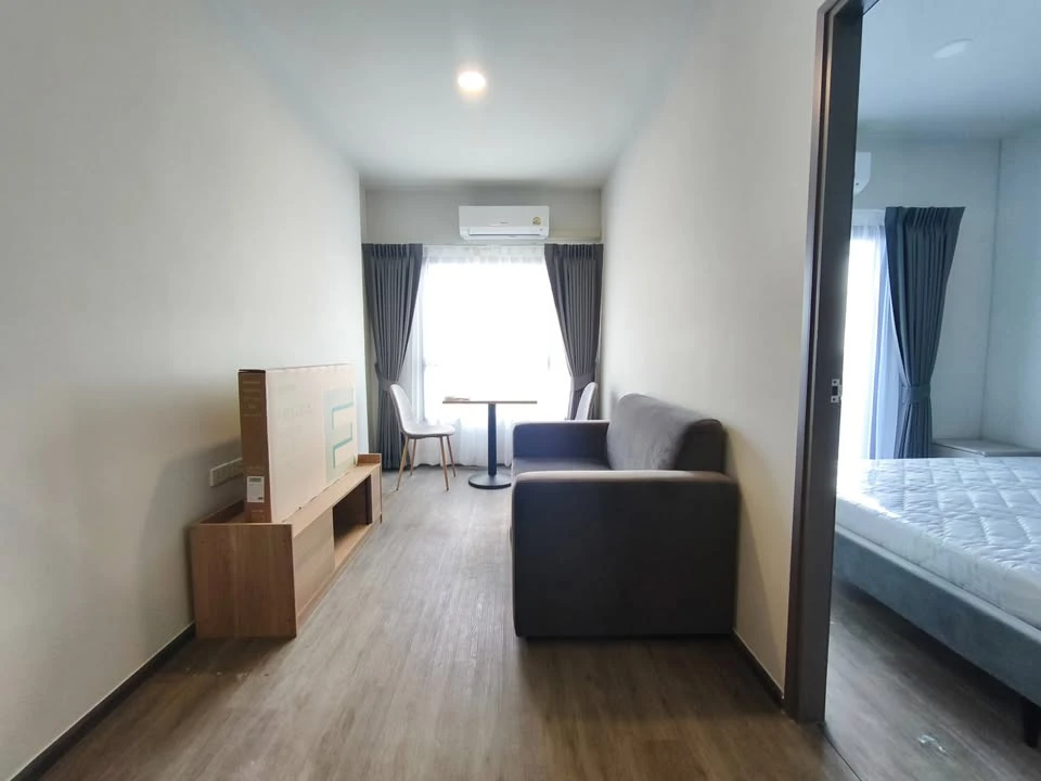 For rent: Rich Point @ BTS Wutthakat. High floor unit, fully furnished with appliances, ready to move in.