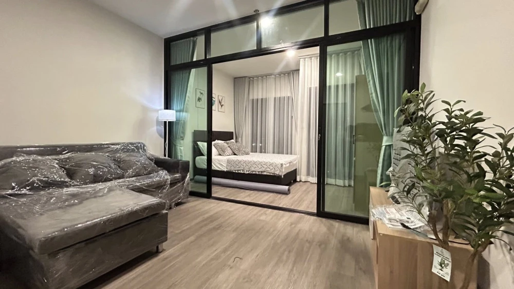 For rent: Rich Point @ BTS Wutthakat. Very rare! 21st floor, beautiful view, great room, this price will rent out quickly.