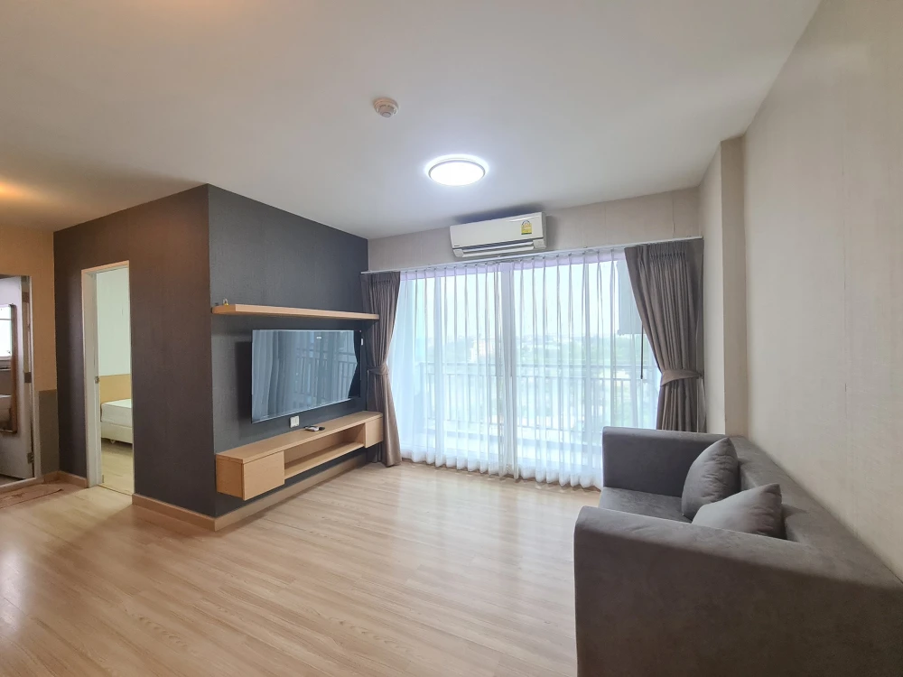 For rent: Rill Condo Rangsit, 1 bedroom, 1 bathroom, fully furnished and equipped, swimming pool view, reserve now!