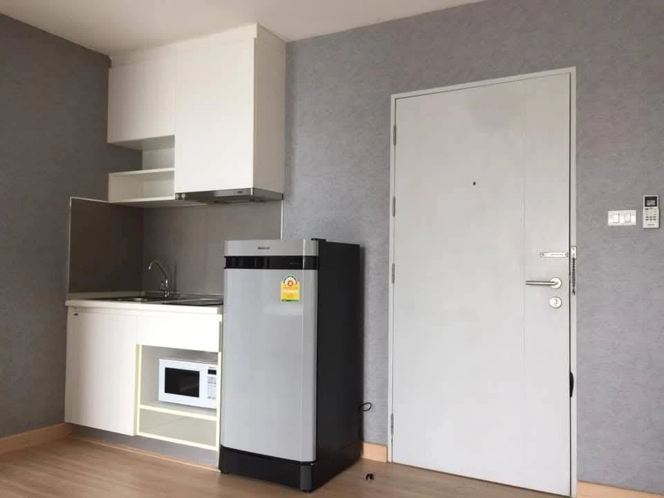 For rent: Rill Condo Rangsit, 6th floor, corner room, fully furnished, reserve now, hurry!