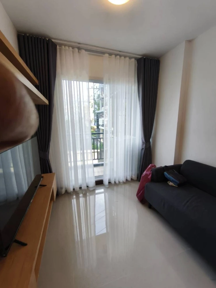 Rill Condo Rangsit for rent, ready to move in immediately. 30 sq m, with washing machine. Great price! Book now!