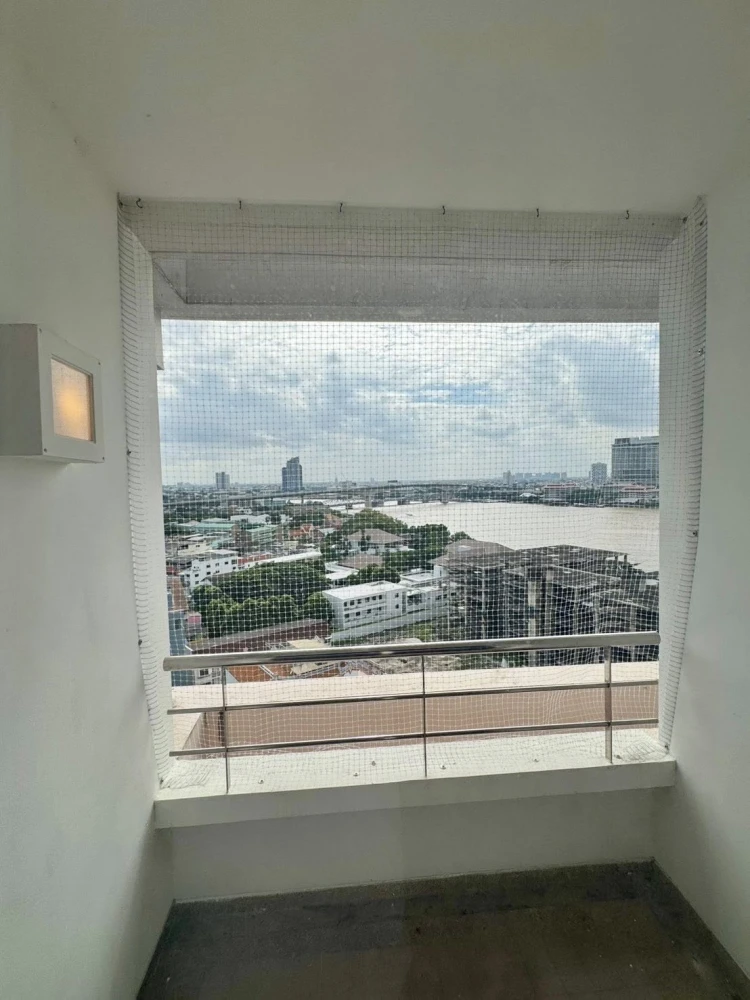 For rent: River Heaven, a luxury condo on the banks of the Chao Phraya River, next to Asiatique. Every room has a river view. You'll regret it if you