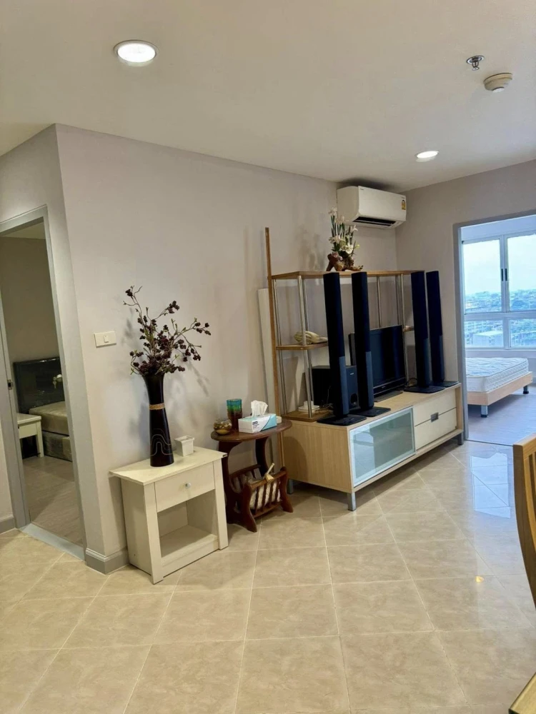 For rent: River Heaven, a luxury condo on the banks of the Chao Phraya River, next to Asiatique. Every room has a river view. You'll regret it if you