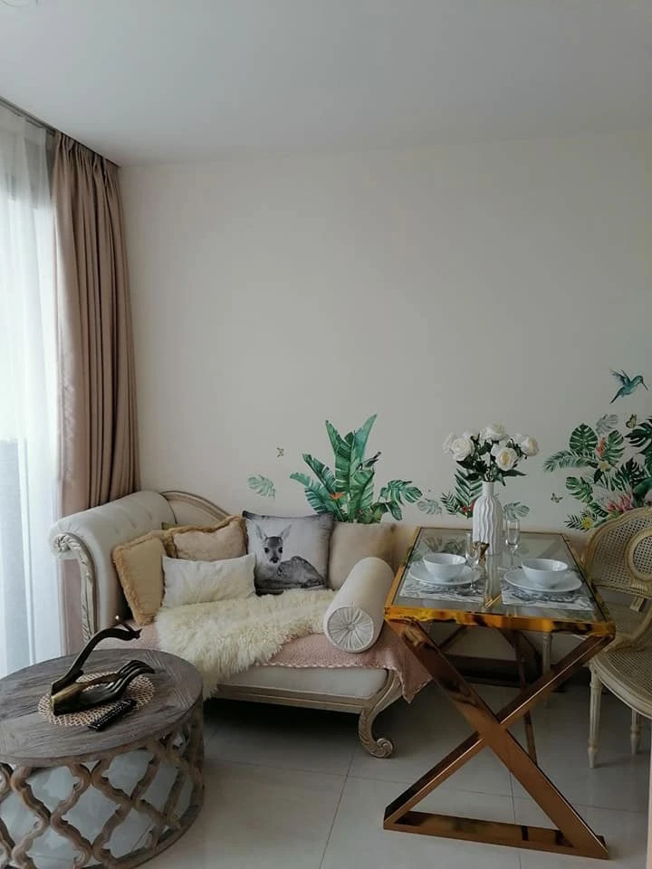 For rent: Riviera Jomtien Pattaya, clean and warm condo, 34th floor, very high, interested, reserve now.