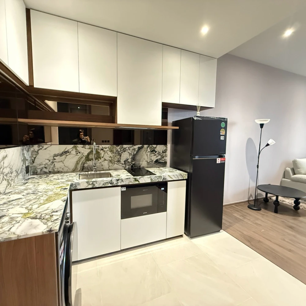 For rent: Spacious unit at Romm Convent, fully furnished. Book now—don’t miss out!
