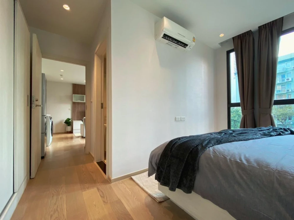 For rent: Runesu Thonglor, 5th floor, 4 fully furnished units. Beautiful and comfortable. Book now!
