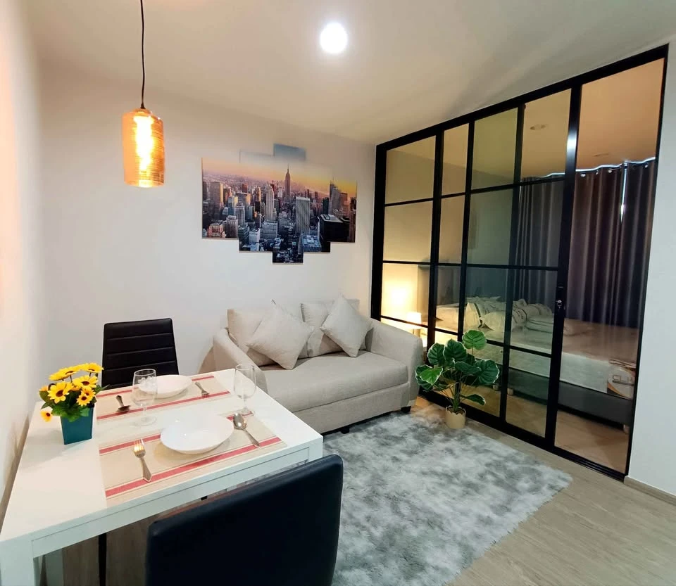 For rent: Rye condo Sukhumvit 101/1, separate rooms, well-divided zones, good price, come and visit, don't miss out.