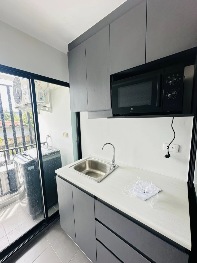 For rent: Rye Sukhumvit 101/1, a nice room, comes with complete furniture and amenities. Book now.