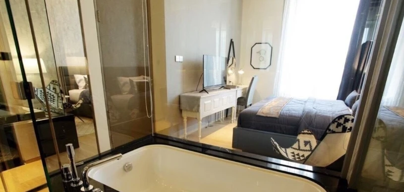 For rent: Saladaeng One. Spacious, comfortable unit with a great view—fully furnished. Book now—don’t miss out!