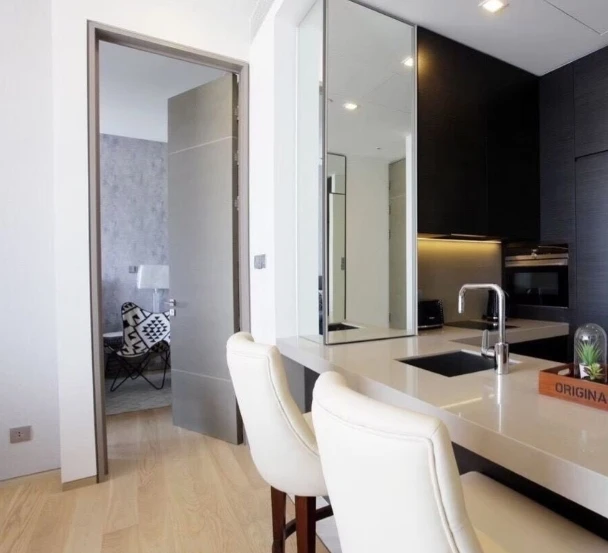 For rent: Saladaeng One. Spacious, comfortable unit with a great view—fully furnished. Book now—don’t miss out!