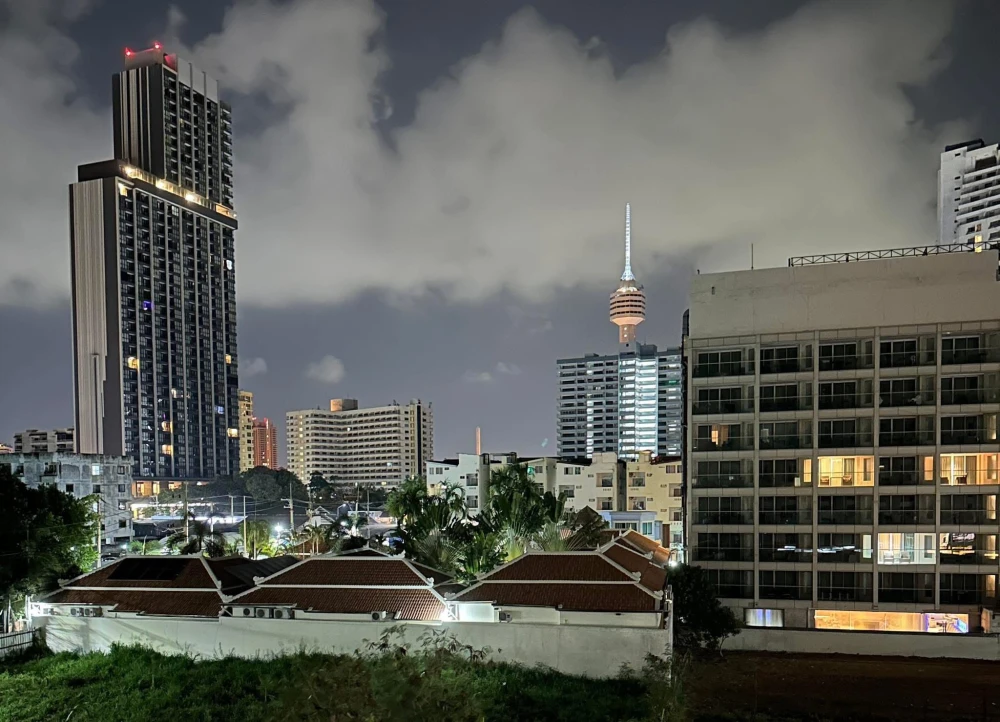 Sands Condominium for rent, studio unit, fully furnished, stunning sea view. Don't miss out!