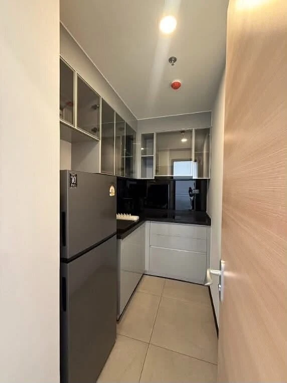 Sapphire Luxurious Condo Rama 3 for rent. Fully furnished and ready to move in. Complete amenities. Amazing price! Book now!