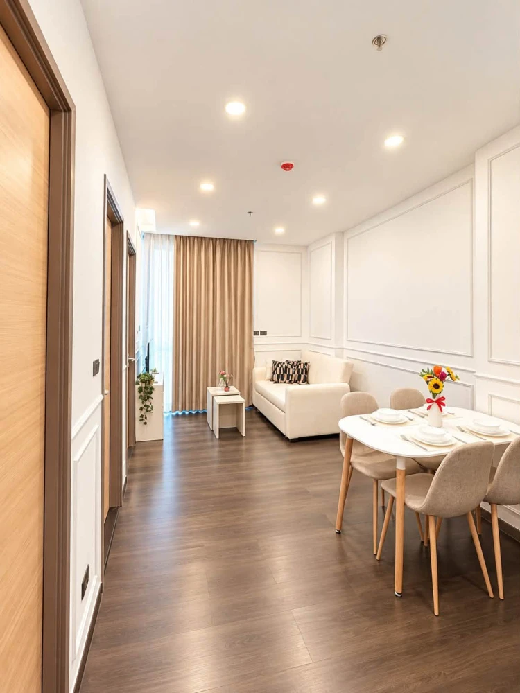 Sapphire Luxurious Condo Rama 3 for rent. Fully furnished and ready to move in. Complete amenities. Amazing price! Book now!