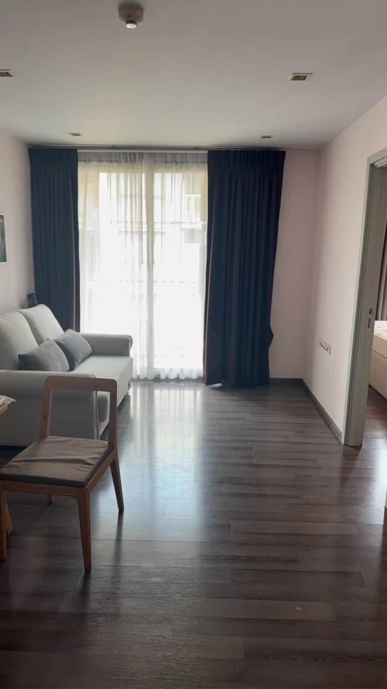 For rent: SARI by SANSIRI, 6th floor, fully furnished, very livable. Book now! (Urgent!)