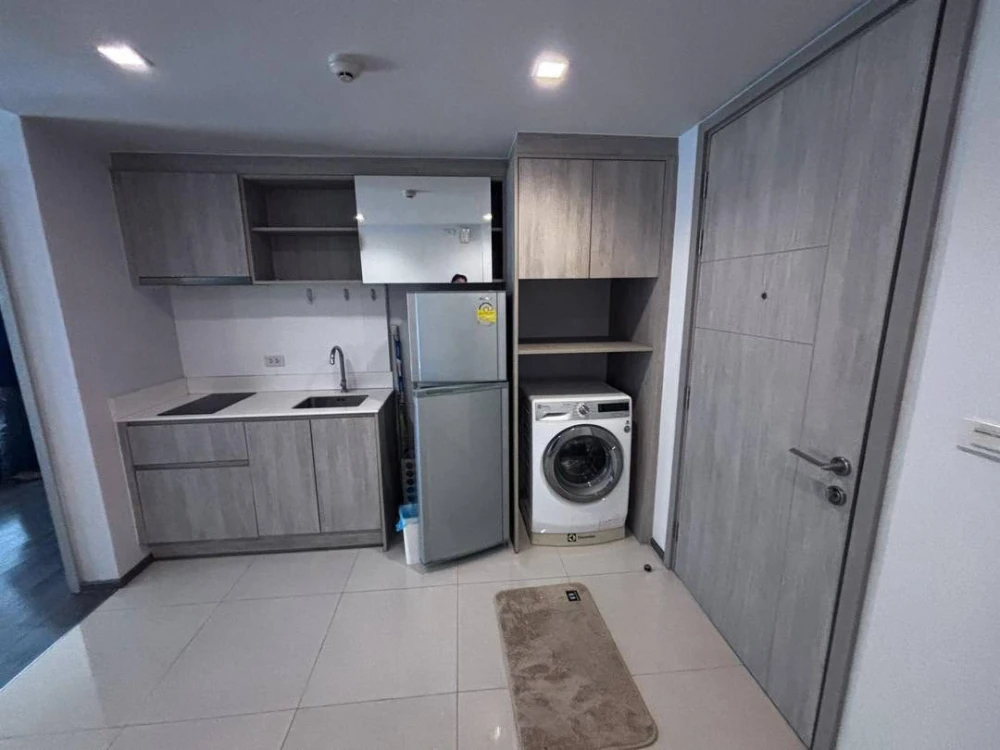 For rent: Sari by Sansiri, fully furnished and equipped with appliances, spacious area, hurry and reserve now!