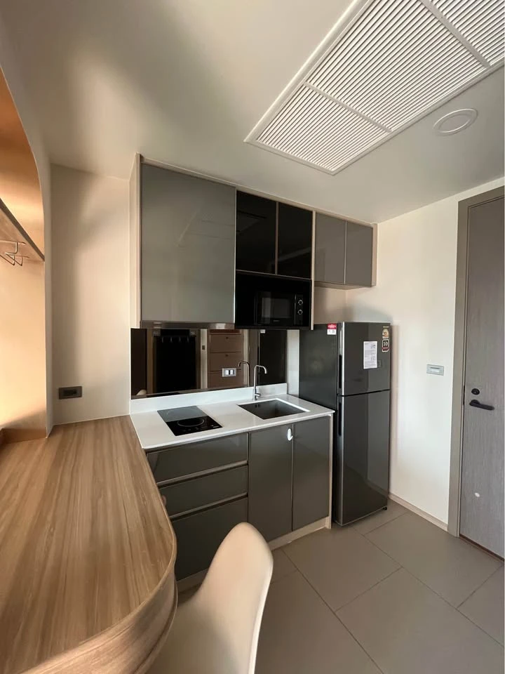 For rent: SAVVI Phahol 2, 3rd floor, beautiful room, very cool decoration, ready to move in, reserve now, don't miss out, hurry!