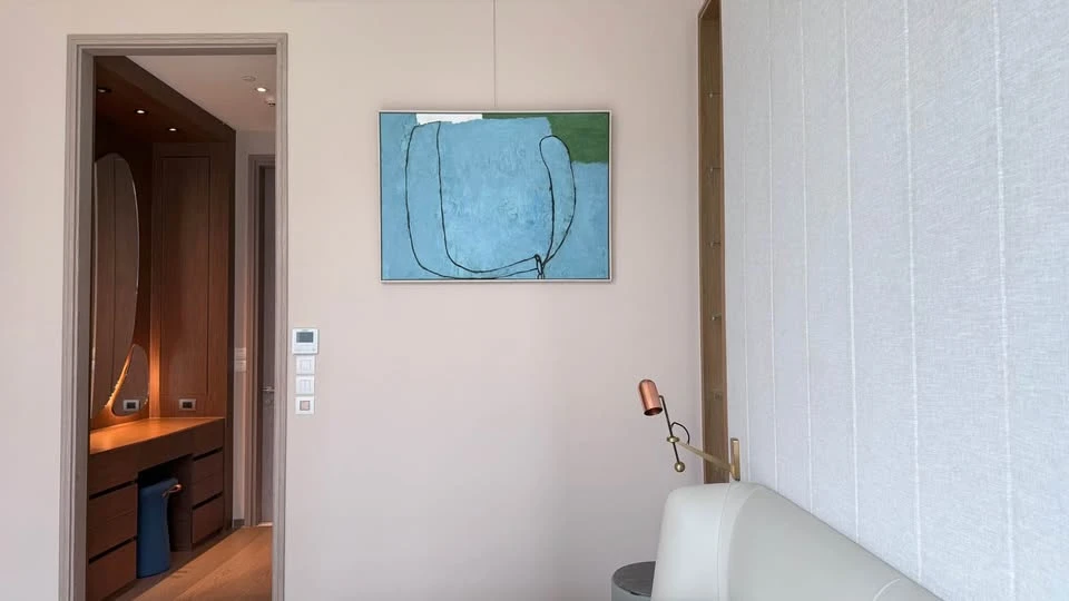 For rent: SCOPE LANGSUAN, 1 bedroom, 1.5 bathroom, beautifully decorated and fully furnished by Thomas Juul-Hansen.