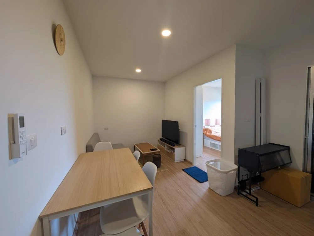For rent: Sena Kith Bangna - KM.29, spacious room with plenty of usable space, fully furnished and equipped with appliances. Reserve now!
