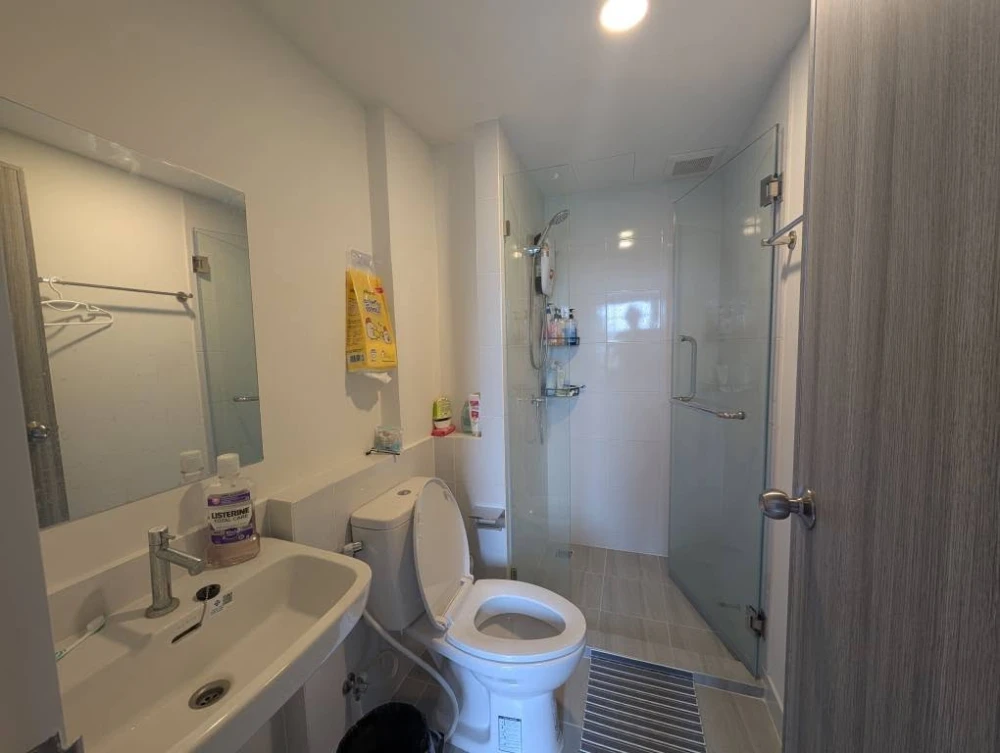 For rent: Sena Kith Bangna - KM.29, spacious room with plenty of usable space, fully furnished and equipped with appliances. Reserve now!