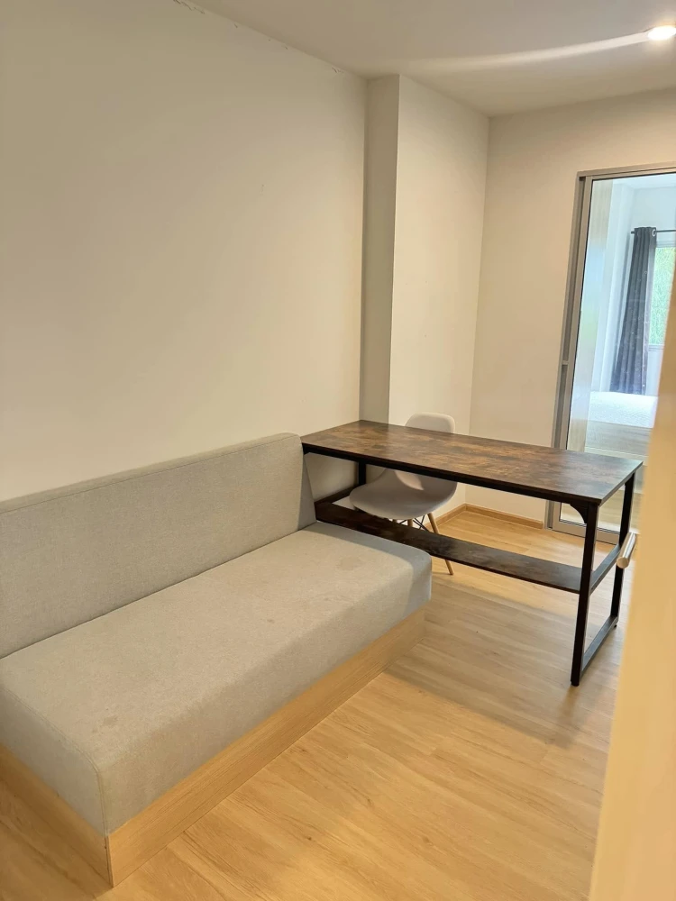 For rent: Sena Kith Chalong Krung-Ladkrabang, 2nd floor, garden view, partitioned room, fully furnished, reserve now, urgent.