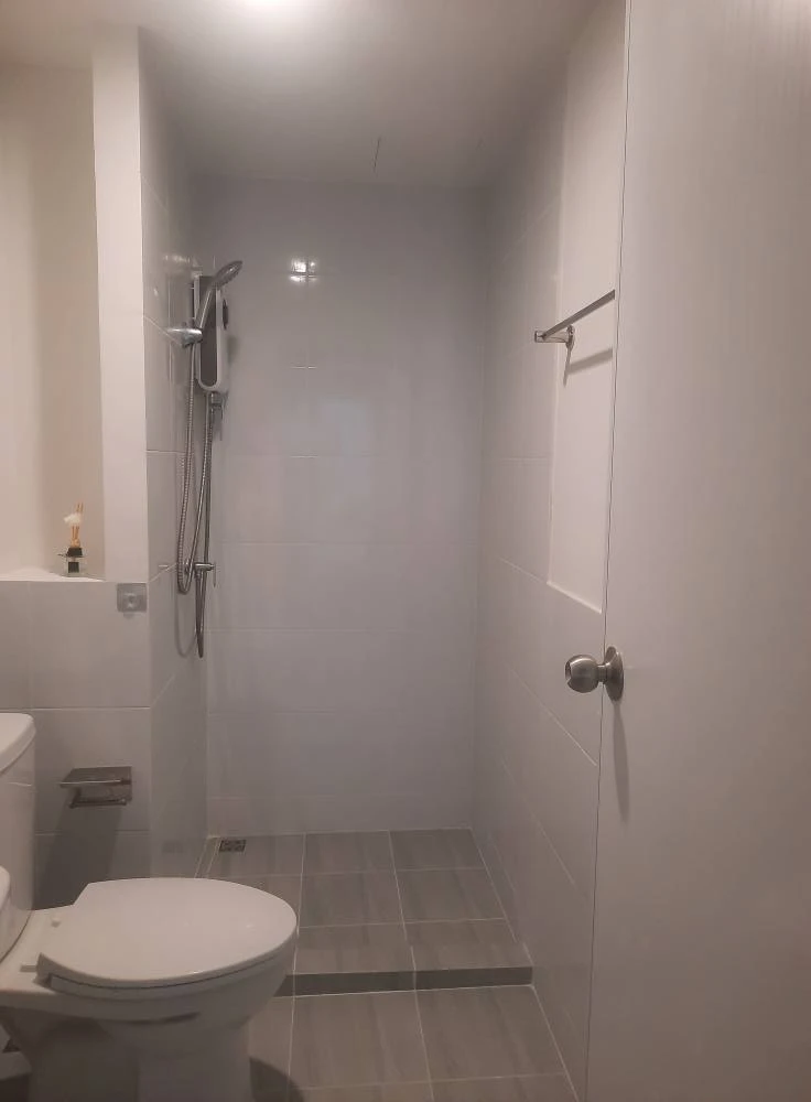 For rent: Sena Kith Chalong Krung-Ladkrabang, 3rd floor, fully furnished room, ready to move in, reserve now, urgently.