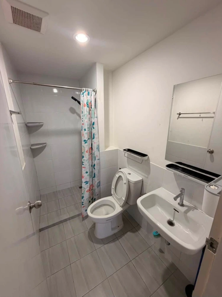 For rent: Sena Kith Chalong Krung-Ladkrabang, 8th floor unit, fully furnished with appliances. Book now!