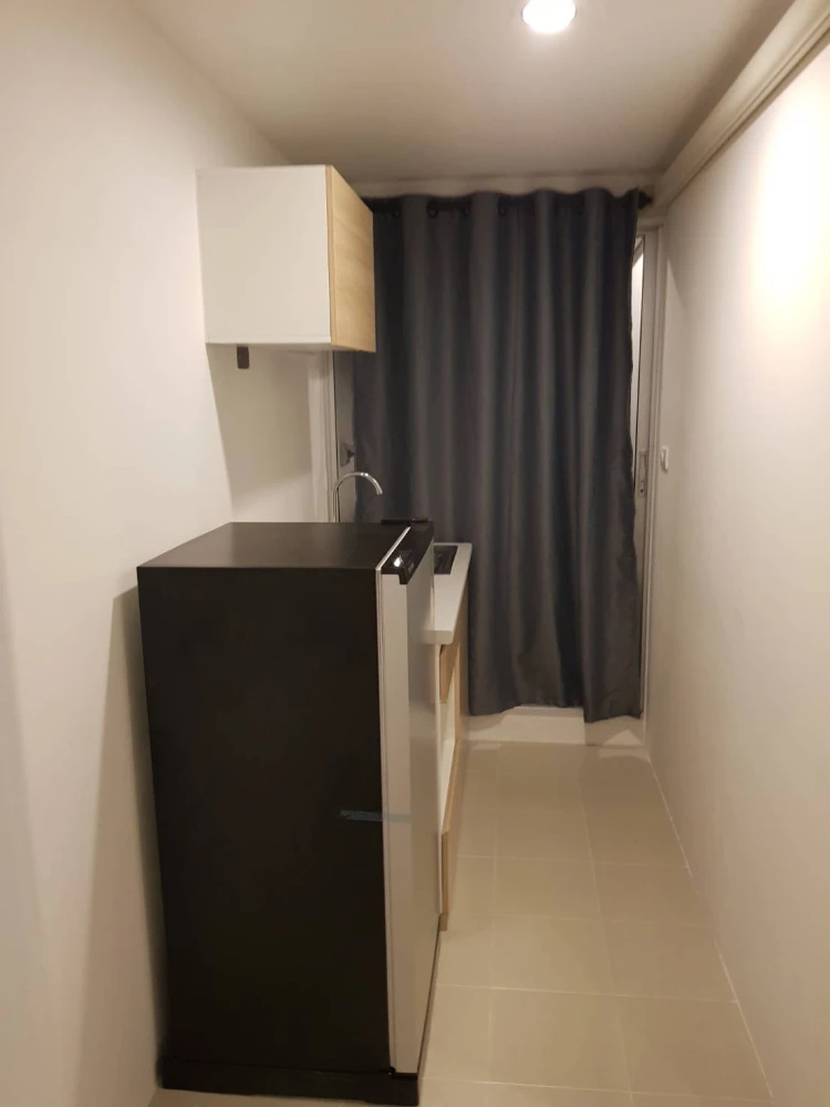 For rent: Sena Kith Chalong Krung-Ladkrabang. Nice, well-partitioned room. Affordable price. Just bring your belongings and move in!