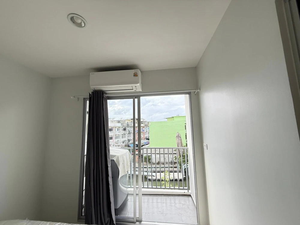 For rent: SENA Kith MRT–Bangkae Phase 2. Rooms are partitioned into separate, clearly defined zones. Great price! Book now!