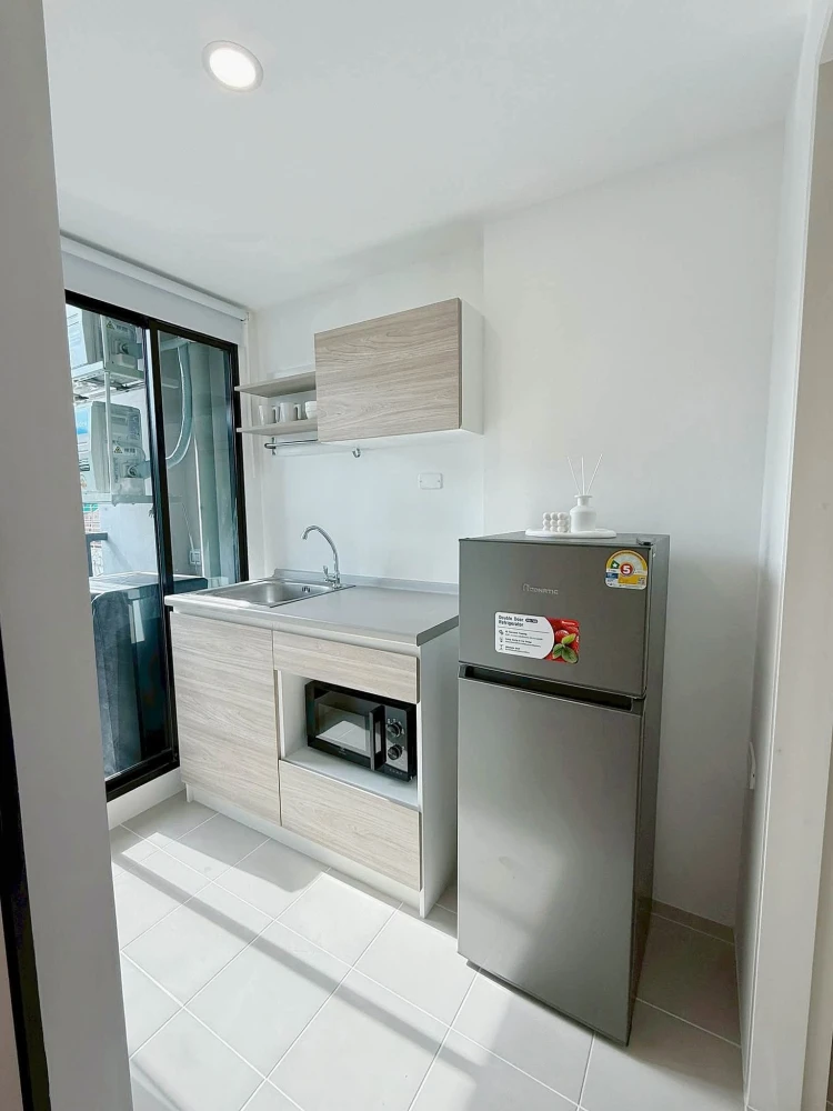 For rent: Sena Kith Samrong Interchange, beautifully decorated minimalist unit with high-quality built-in furniture. Book now!