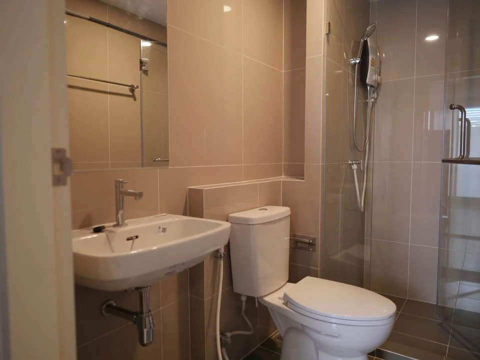 For rent: Sena Kith Srinakarin - Sridan, 1 bedroom, 1 bathroom, 2nd floor, fully furnished, excellent common area, reserve now.