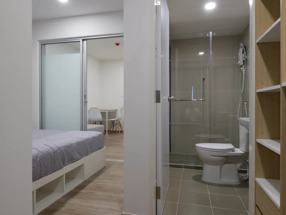 For rent: Sena Kith Srinakarin - Sridan, 1 bedroom, 1 bathroom, fully furnished, convenient transportation, don't miss this great deal.