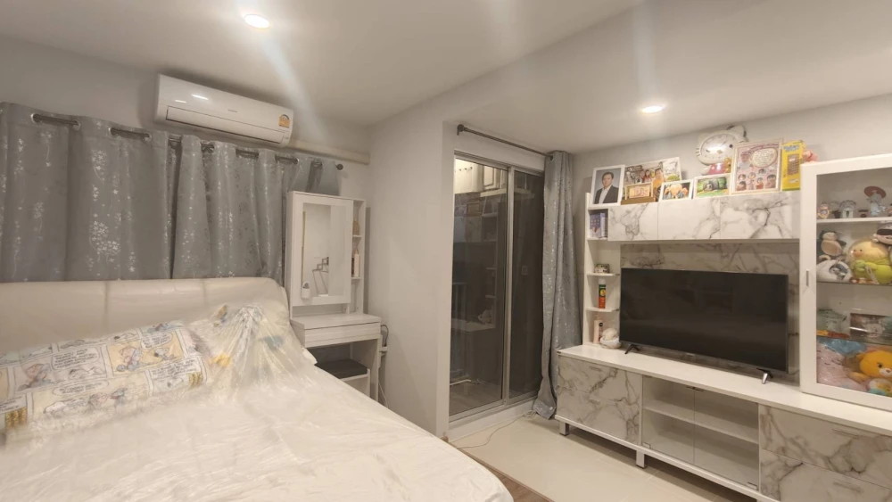 For rent: Sena Kith Srinakarin - Sridan, combined unit with spacious living area. Don't miss out!