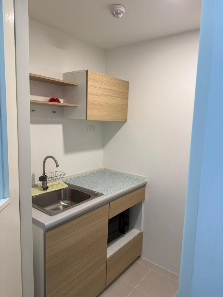 For rent: Sena Kith Srinakarin - Sridan, corner unit offering privacy, fully furnished, complete amenities. Book now!