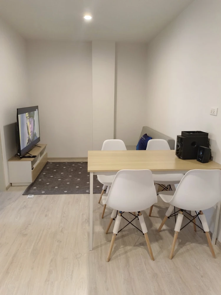 For rent: Sena Kith Westgate - Bangbuathong, corner room, not crowded, comes with complete furniture, just bring your bags and move in.