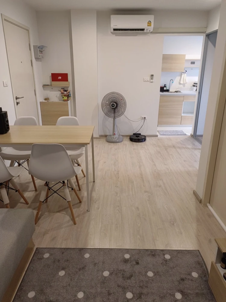 For rent: Sena Kith Westgate - Bangbuathong, corner room, not crowded, comes with complete furniture, just bring your bags and move in.