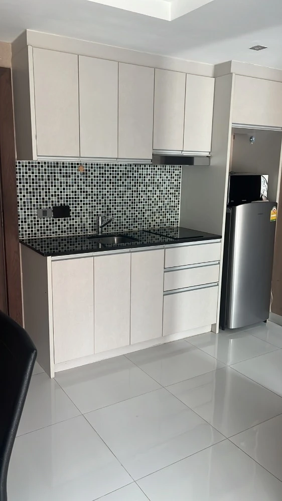 For rent: Serenity Pattaya Wongamat, 2nd floor. A lovely, fully furnished unit. Book now!