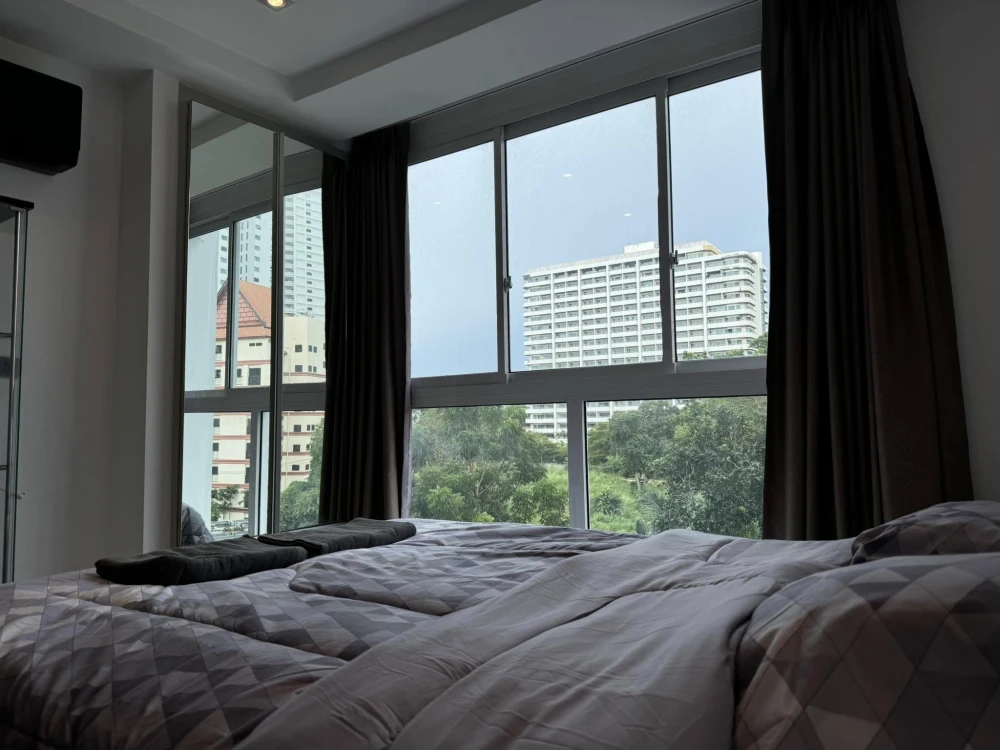 For rent sell: Serenity Wongamat, 5th floor, beautiful view, fully furnished, if interested, hurry and reserve now, don't miss out.