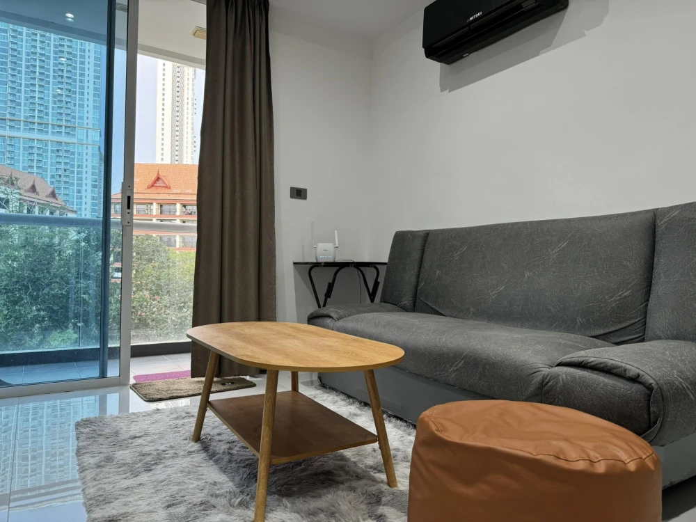 For rent sell: Serenity Wongamat, 5th floor, beautiful view, fully furnished, if interested, hurry and reserve now, don't miss out.